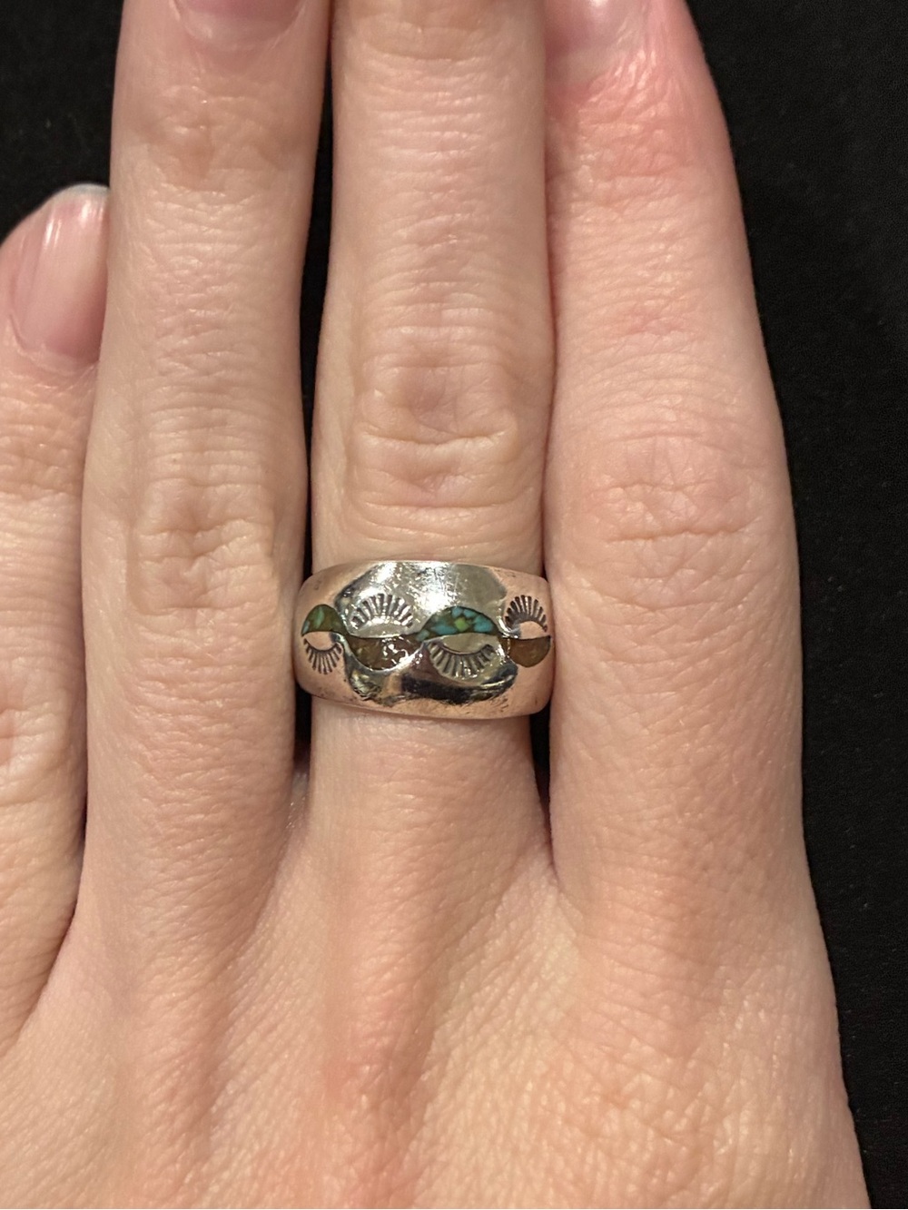 Rare Vintage Navajo "NAKAI" Sterling Silver & Turquoise Chip Inlay Dome Ring